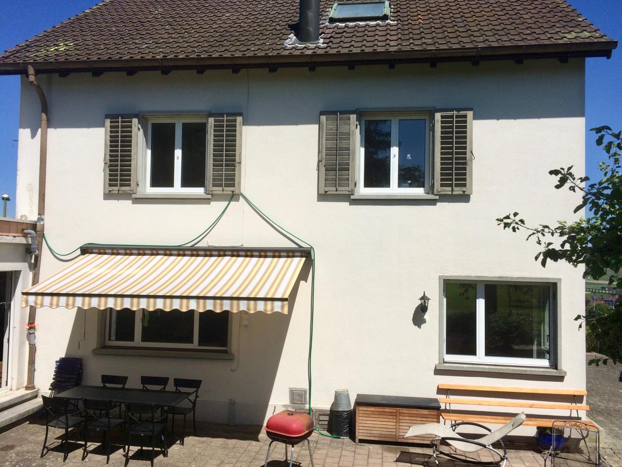 Guntli'S Family Guesthouse Andelfingen Exteriör bild